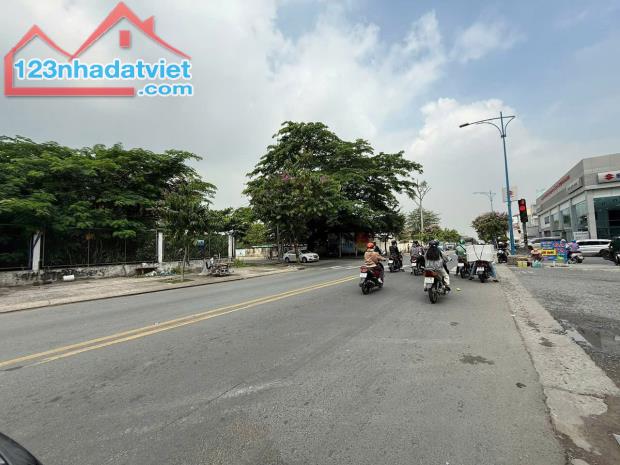 Lô Đất (8x18) Lô góc 2MT vị trí VIP Nguyễn Thị Nuôi, Tân Thới Nhì, Hóc Môn
