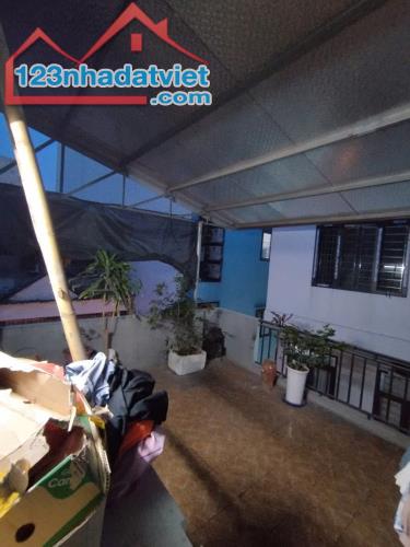 Bán nhà lô góc phân lô mặt ngõ 22 Trung Kính 55m2, 2 tầng, ô tô tránh, kd, chỉ 16.8 tỷ. - 3