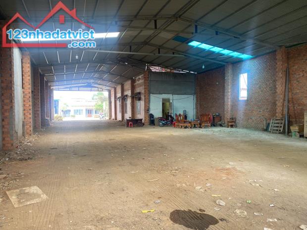 Nhanh tay sở hữu căn nhà kèm kho rộng rãi ,mặt đường nhựa 2 xe tránh nhau thoải mái - 3