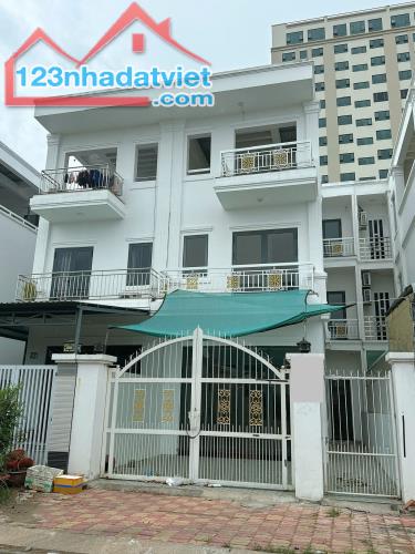 Nhà 1 trệt 2 lầu khu đô thị Hưng Phú thuận tiện kinh doanh - 1