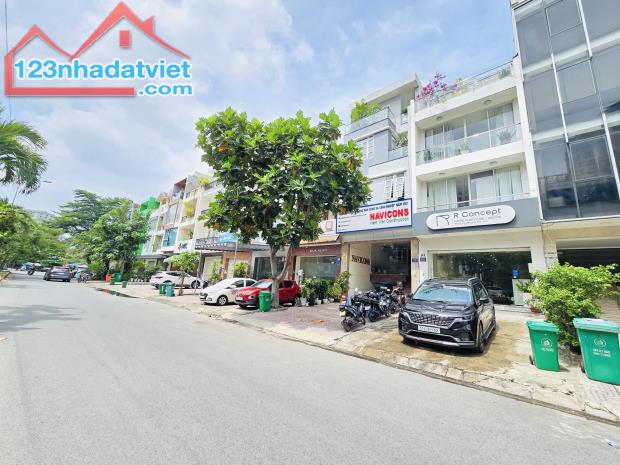 Bán Nhà Mặt Tiền Nguyễn Quý Đức, An Phú, Quận 2 DT:100m2 (5mx20m) Trệt 2 Lầu,Sân Thượng - 1