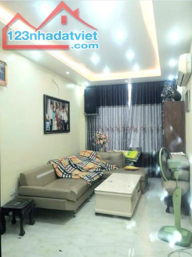 Bán nhà Đông Khê, Đông Khê, Ngô Quyền, Hải Phòng. 4 tầng, 60m2, 6,1 tỷ. Ngang 3,2m, d1