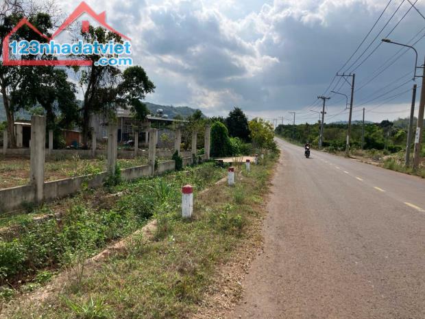 Chỉ 2 tỷ sở hữu Hơn 1,000 m2 đất full hồng, Với gần 40m mặt tiền đường chính Long Giao BB