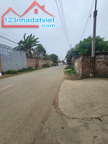 Cần bán lô đất mặt phố Đông Xuân 430m nhỉnh 14tr 2 ôtô tải thông tứ phía - 1