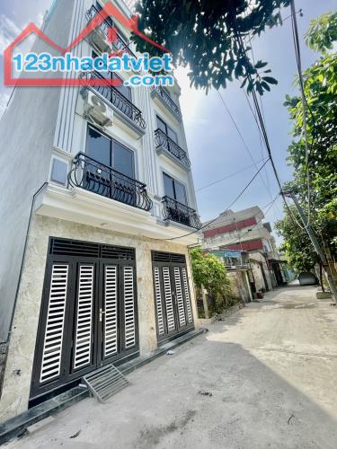 CÀN BÁN NHÀ 5T*HUYỀN KỲ*Ô TÔ ĐỖ CỬA*NỘI THẤT TRẺ CHUNG,THOÁNG MÁT,MUA VỀ Ở NGAY.