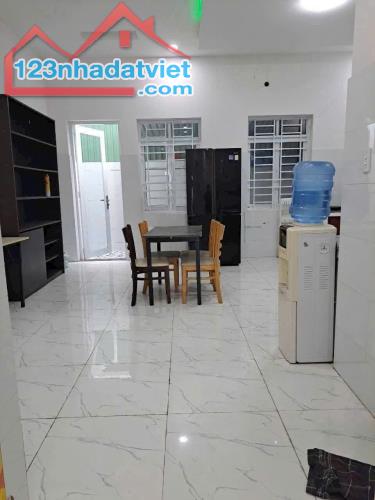 Cho thuê nhà có đầy đủ nội thất khu đô thị Hưng Phú - 2