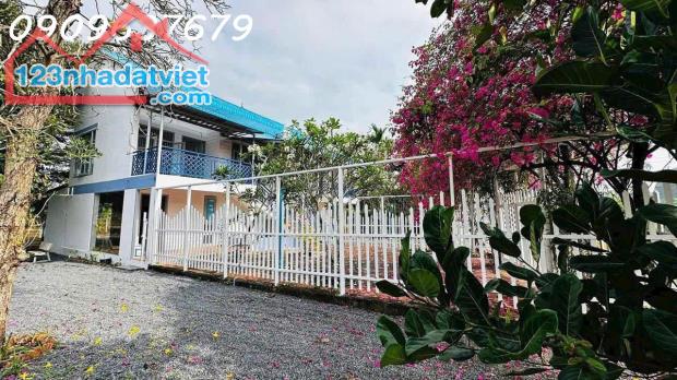 Cần ra mảnh đất gần 1000m2 + 1 Căn Nhà Phong Cách Đà Lạt đẹp như mơ - 1