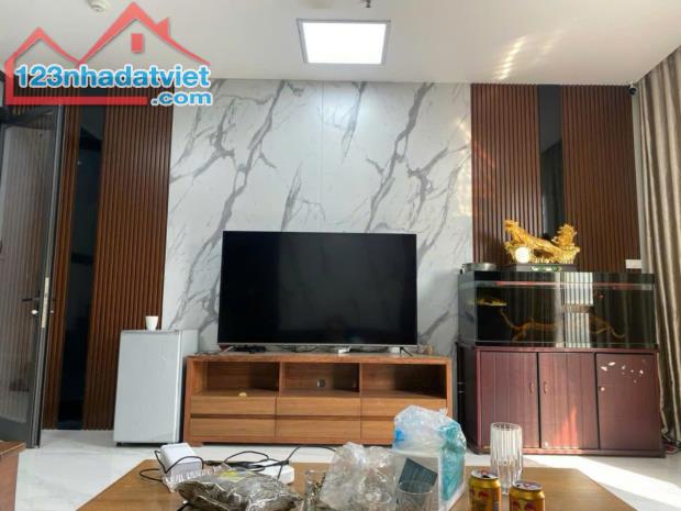 BÁN HOA HẬU HỒ TAI TRÂU, VIEW TRIỆU ĐÔ, HÀNG HIẾM NGỌC LÂM 72M, 5T, MT5M, KD, Ở SƯỚNG. - 1