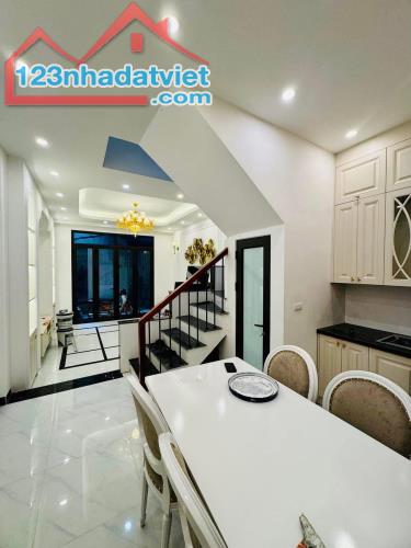 Bán Nhà Quận Thanh Xuân 58m2, 5 Tầng, Full Nội Thất, Xe Ba Gác Đỗ Cửa Giá Chỉ 7.9 Tỷ - 3