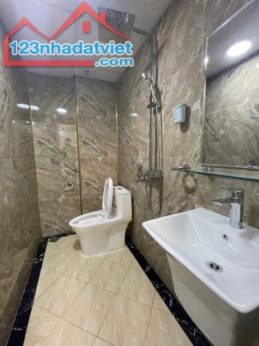 GIÁ NÀO CŨNG BÁN nhà ngõ An Dương Vương, giá 5.9 tỷ, 30m2x5T