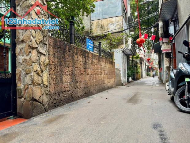 Bán đất LÔ GÓC – ngõ thông hồ Trích Sài – Võng Thị, Tây Hồ. Diện tích 103m2. Giá 29.89 tỷ. - 2