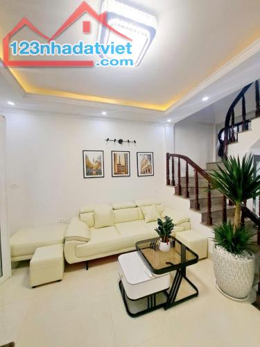 Bán Nhà Đẹp Kim Giang - HM , Dt 34m x4T, Giá nhỉnh 6 tỷ , oto gần - 1