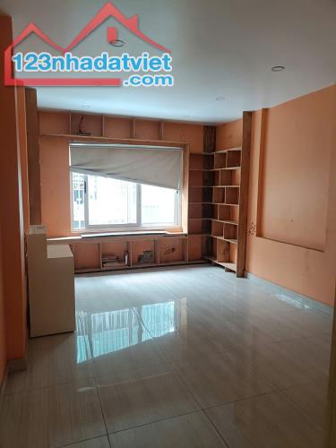 NGUYỄN CHÍ THANH 40m2, 5 TẦNG - Ô TÔ TRÁNH - KINH DOANH 15,8 TỶ - 2