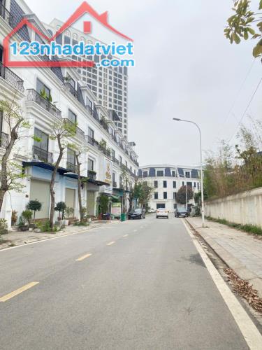Bán căn nhà liền kề tại KĐT VCI Vĩnh yên, Vĩnh Phúc. Giá chỉ 4,5 tỷ. LH: 098.991.6263 - 2