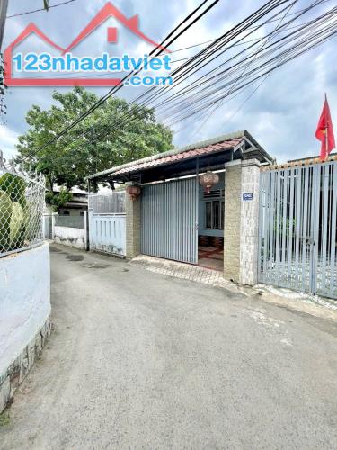 Bán Nhà (Ngang 7,8M x 20M) sát Cư xá Phúc Hải, Uỷ Ban P. Tân Phong, đường Hồ Hoà vào 50M