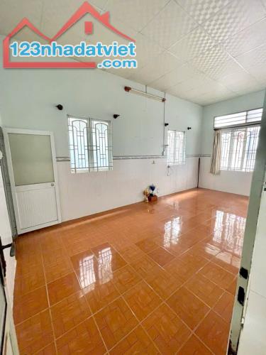 Bán Nhà (Ngang 7,8M x 20M) sát Cư xá Phúc Hải, Uỷ Ban P. Tân Phong, đường Hồ Hoà vào 50M - 2