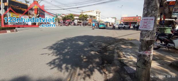 Bán nhà 2 mặt tiền kinh doanh Đồng Khởi Trảng Dài, Biên Hòa, 400m2, giá 15 tỷ 500. - 1