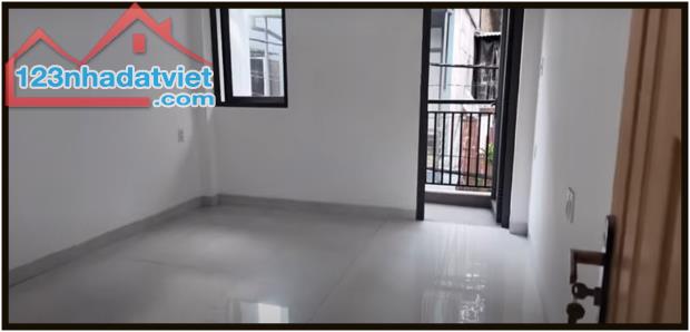 Bàn nhanh rẻ nhà phố xinh 3.5 x 13m 1 trệt 3 lầu Hòa Hảo Q10 TP.HCM - 4