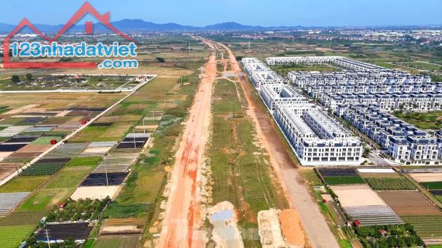 Bán 180m2 đất tái định cư Nội Đồng, 2 mặt đường ô tô tránh, giá lh 0386380199 - 2
