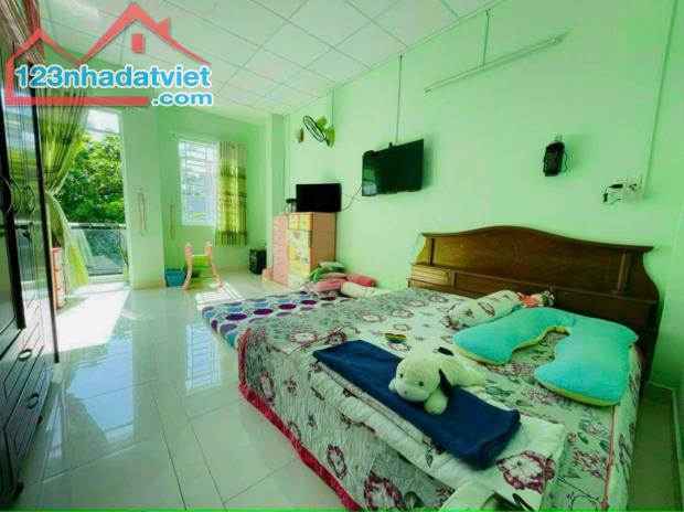 Bán nhà đẹp rẻ Bình Tân, đường Kinh Dương Vương, 52m2, 1 lầu, chỉ hơn 3 tỷ xíu - 1