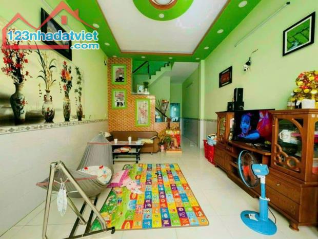 Bán nhà đẹp rẻ Bình Tân, đường Kinh Dương Vương, 52m2, 1 lầu, chỉ hơn 3 tỷ xíu - 2