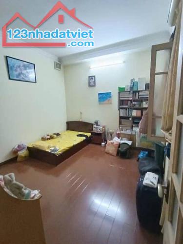 💥🔥  TT Đống Đa-Lô góc - 3 bước Oto tránh - Chủ nhà tri thức - 55m2 x 3 tầng- Chỉ 10.5 tỷ - 4