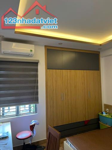 Bán nhà tuyến 2, cách mặt đường Đồng Hòa 100 mét, ngõ hơn 4m - 1