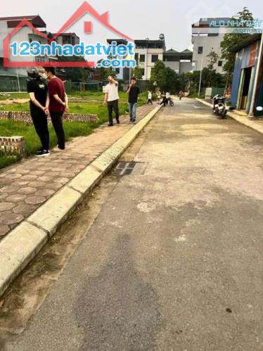 Bán Đất Đấu giá đại áng  thanh trì .60.2m,  6.4 tỷ - 2