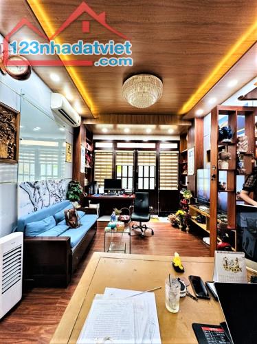 HIẾM !!! 6 TỶ X CÒN TL - QUẬN 1 XA HOA - SÁT MẶT TIỀN VÕ THỊ SÁU - 40M2 2 TẦNG NT HIỆN ĐẠI - 2