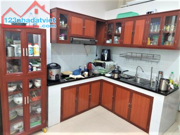 CHỈ 6 TỶ X CÒN TL - Ô TÔ THÔNG - SÁT MẶT TIỀN 3/2 - 40M2 3 TẦNG 3PN - VUÔNG NHƯ A4 - 1