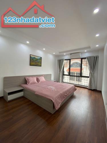 BÁN GẤP NHÀ PHỐ NGỌC LÂM 38M * 6T, THANG MÁY, FULL ĐỒ, LÔ GÓC, GARA ÔTÔ. GIÁ 8.6 TỶ - 3