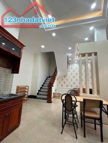 Bán nhà 50m2, 3 tầng, 4PN, 3WC, Trường Thọ, Thủ Đức - 6.8 tỷ - 1
