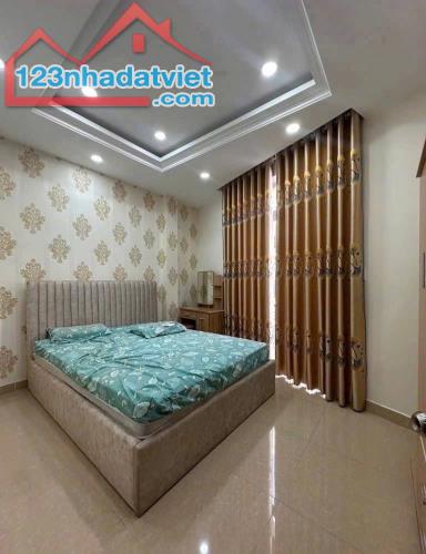 Bán nhà 50m2, 3 tầng, 4PN, 3WC, Trường Thọ, Thủ Đức - 6.8 tỷ - 3