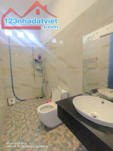 Bán nhà 50m2, 3 tầng, 4PN, 3WC, Trường Thọ, Thủ Đức - 6.8 tỷ - 4
