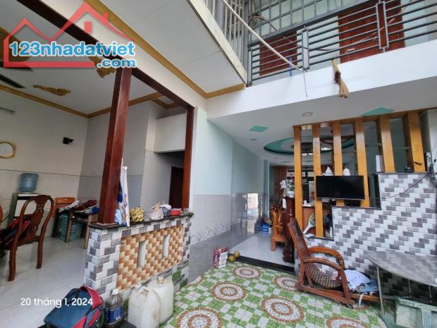 MẶT TIỀN ĐƯỜNG 20M DƯƠNG THỊ MƯỜI QUẬN 12 - HƠN 484M2, NGANG KHỦNG 12M, 2 TẦNG, NỞ HẬU - - 1