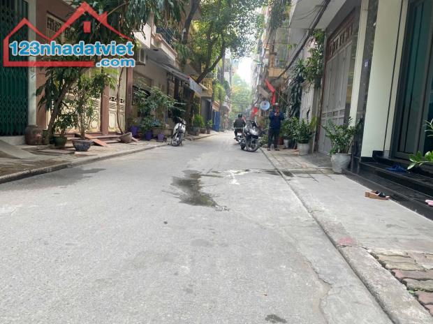 NHÀ NGUYÊN HỒNG 36m2, 4 TẦNG, MT 5,2m Ô TÔ TRÁNH - KINH DOANH 16,2 TỶ - 1