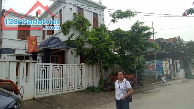 Nhà Đẹp – Cần Bán Nhanh Biệt Thự 2 Tầng Tại xã Đông Ninh huyện Đông Sơn, tỉnh Thanh Hóa - 2