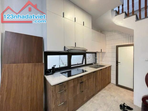 Gốc Đề Hoàng Mai – Nhà Đẹp Ở Ngay – Lô Góc – 42m 5 Tầng – Gần Ô Tô, 6,8 Tỷ. - 1