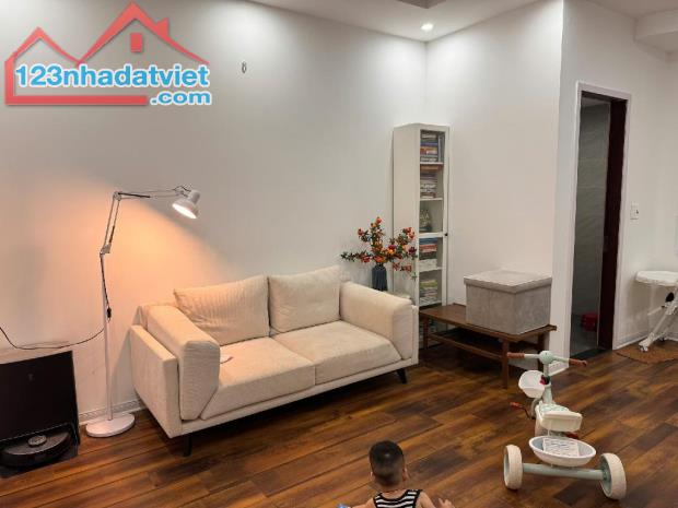 Bán nhà 4T Phố Khương Đình DT:50m. Giá chỉ : 6.69 tỷ. - 1