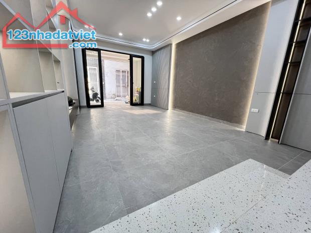 Chính chủ bán nhà Đường Láng, Đống Đa, 35m2, 7 tầng Thang máy mới cứng, 9 tỷ - 2