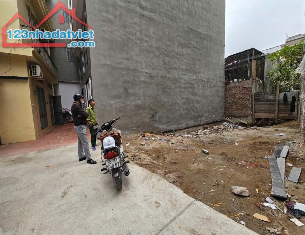 Bán Đất Đường An Dương Vương, Tây Hồ, ô tô vào đất 89m MT 6m 12.9 tỷ