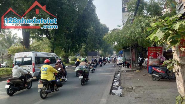 Cần bán nhà Đường Láng, Đống Đa, 40m2, 7T Thang máy, Siêu hiếm, 9.2 tỷ
