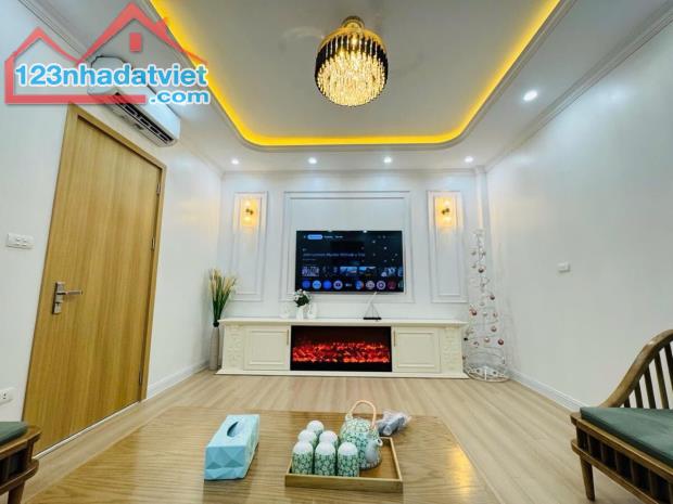 Bán nhà phố Minh Khai, Hai Bà Trưng 45m, 4 tầng. Giá: 7.9 tỷ. LH: 0937158386