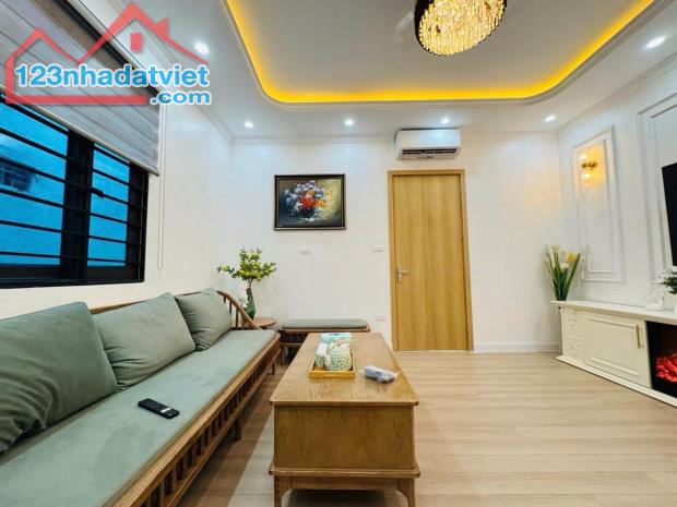 Bán nhà phố Minh Khai, Hai Bà Trưng 45m, 4 tầng. Giá: 7.9 tỷ. LH: 0937158386 - 2