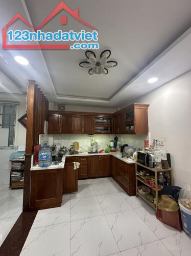 BÁN NHÀ PHÚ NHUẬN HXH 70M2 4 TẦNG NGANG 6.8M 4 PN SÁT MT NGỢP BANK GẤP BÁN CÔ GIANG 9.6 TỶ - 2