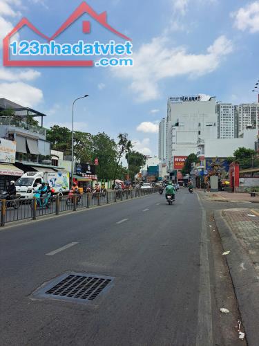 BÁN NHÀ 4 TẦNG MẶT TIỀN PHẠM HÙNG, QUẬN 8 – NHÀ ĐẸP 5x20M – XE HƠI VÀO NHÀ – GIÁ CHỈ 12 TỶ