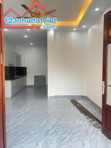 NHÀ MỚI, AN DƯƠNG VƯƠNG, TÂY HỒ-GẦN Ô TÔ- THANG MÁY: 31M X5T, MT 4,2M, GIÁ 6,9 TỶ - 2