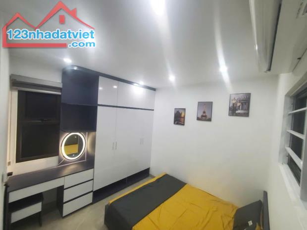 Bán nhà CHDV 150m2 8x20m Nguyễn Kiệm 6 tầng hầm thang máy 2 tỷ/năm đầu tư chỉ 20 tỷ - 2