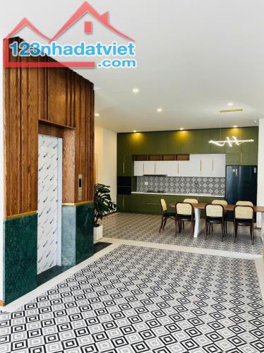 Bán nhanh Biệt Thự mặt tiền Tô Vĩnh Diện P6 Đà Lạt