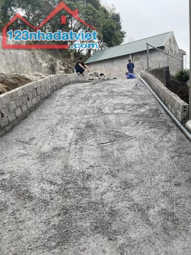 Bán 3 Ô Đất Thổ Cư Ngõ 4 Cao Thắng,Hạ Long Giá Rẻ Chỉ Mấy Trăm !!! - 2